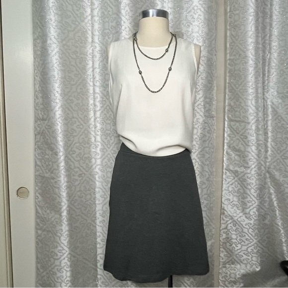 Merona's Dark Heather Gray Skirt - Picture 2 of 3